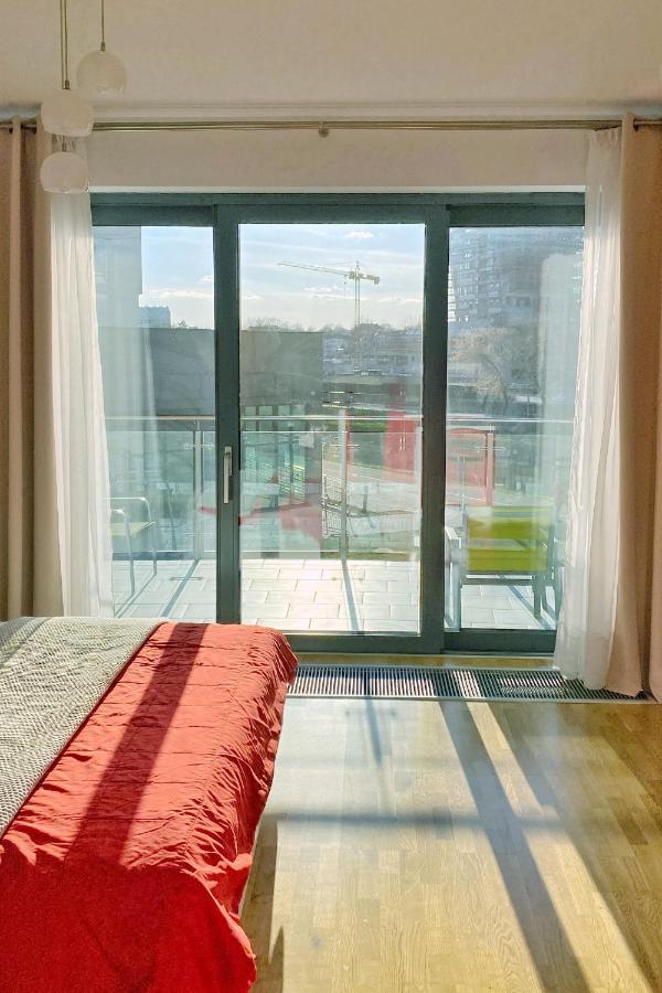 Capital Towers - Apartament Pop-Art Z Widokiem Na Rzeke ジェシュフ エクステリア 写真