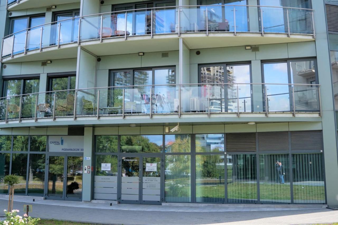 Capital Towers - Apartament Pop-Art Z Widokiem Na Rzeke ジェシュフ エクステリア 写真