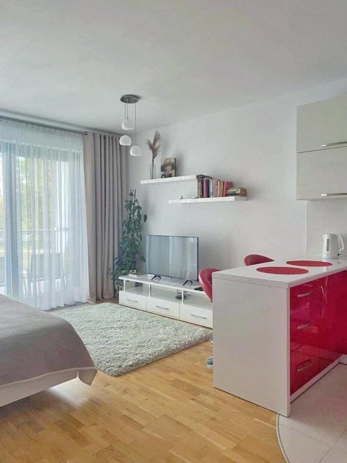 Capital Towers - Apartament Pop-Art Z Widokiem Na Rzeke ジェシュフ エクステリア 写真